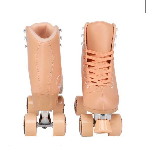 C7 Peachy Keen Quad Skates🍑 - Picture 10 of 12